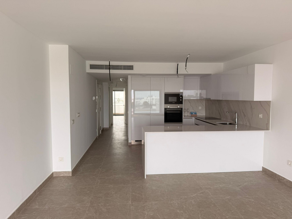 2 Bed Apartment for sale in Estepona Costa Del Sol, Málaga, Spain