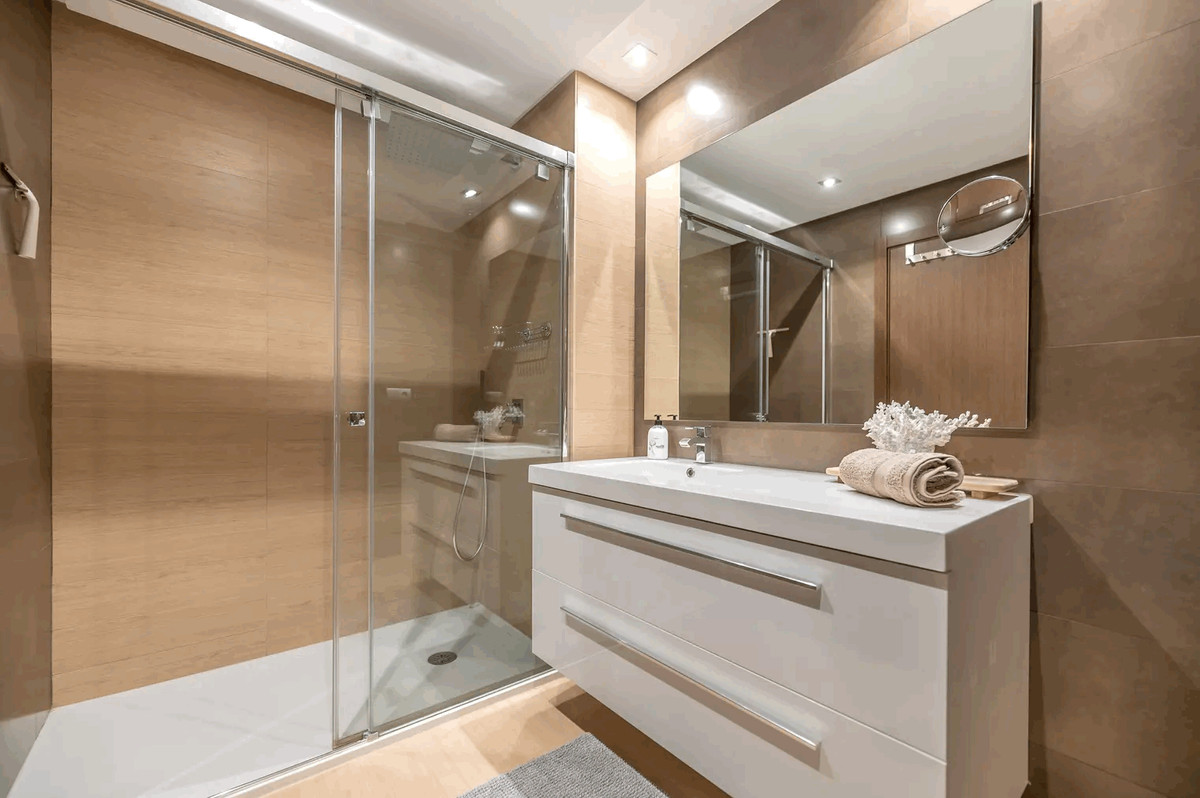 3 Bed Apartment for sale in Los Arqueros Costa Del Sol, Málaga, Spain