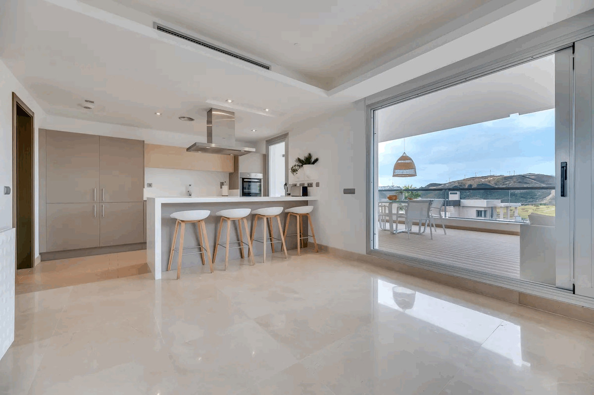 3 Bed Apartment for sale in Los Arqueros Costa Del Sol, Málaga, Spain
