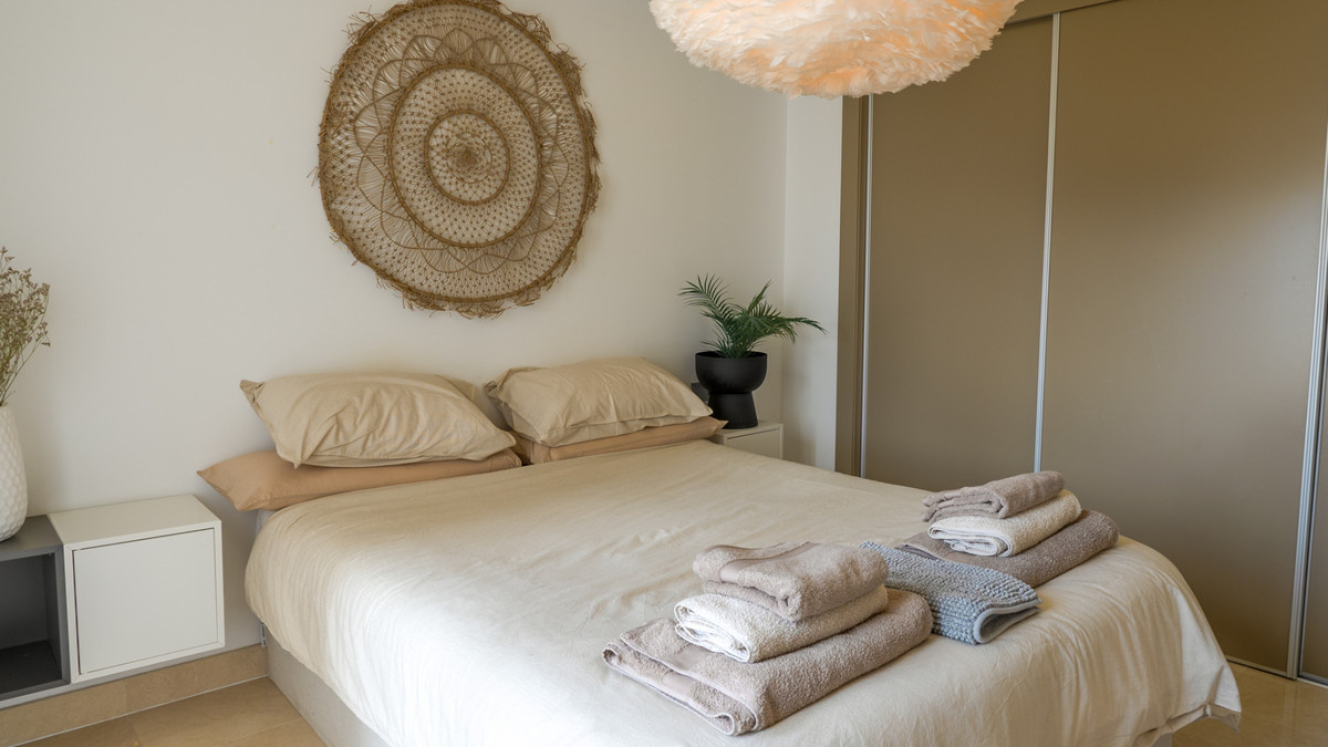 3 Bed Apartment for sale in Los Arqueros Costa Del Sol, Málaga, Spain