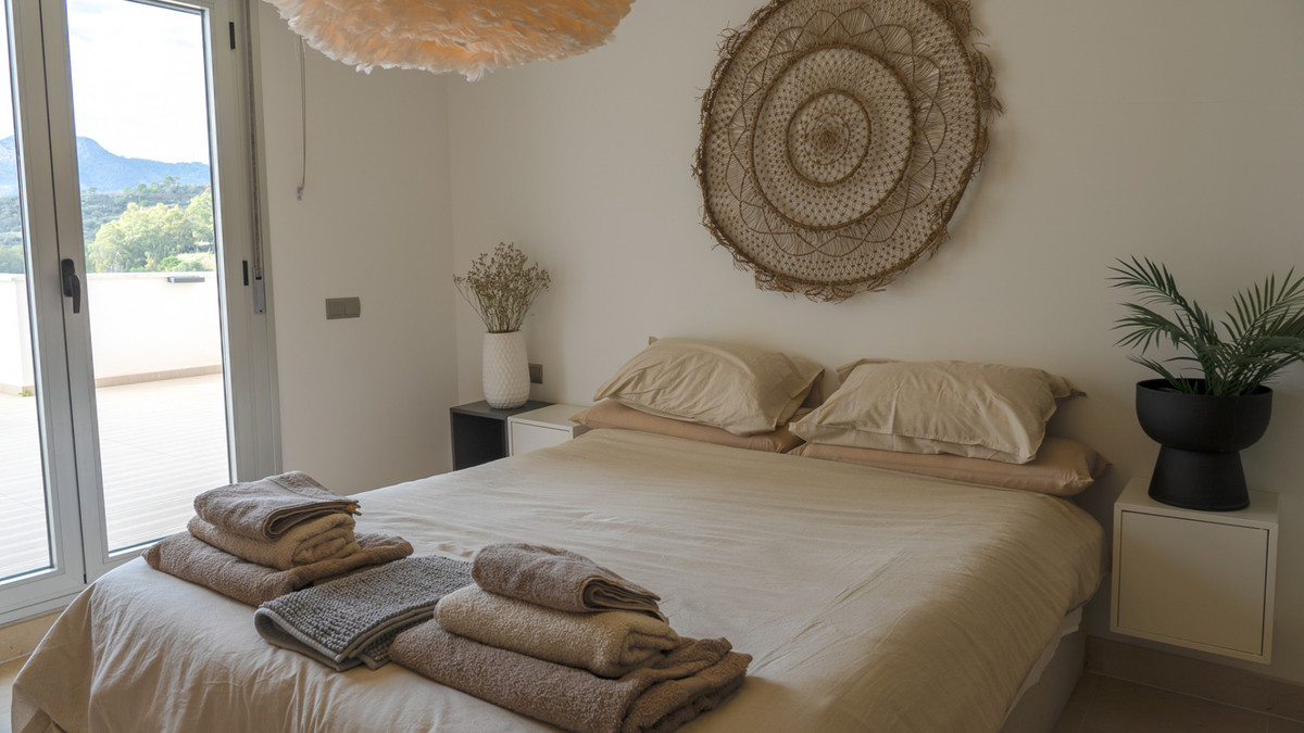 3 Bed Apartment for sale in Los Arqueros Costa Del Sol, Málaga, Spain