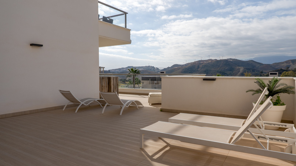 3 Bed Apartment for sale in Los Arqueros Costa Del Sol, Málaga, Spain