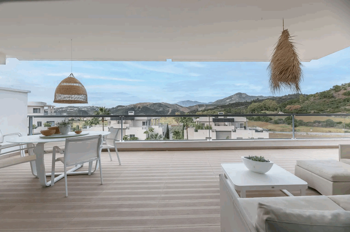 3 Bed Apartment for sale in Los Arqueros Costa Del Sol, Málaga, Spain