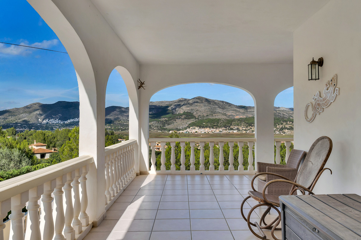 4 Bed Townhouse for sale in Lliber Costa Blanca, Alicante, Spain