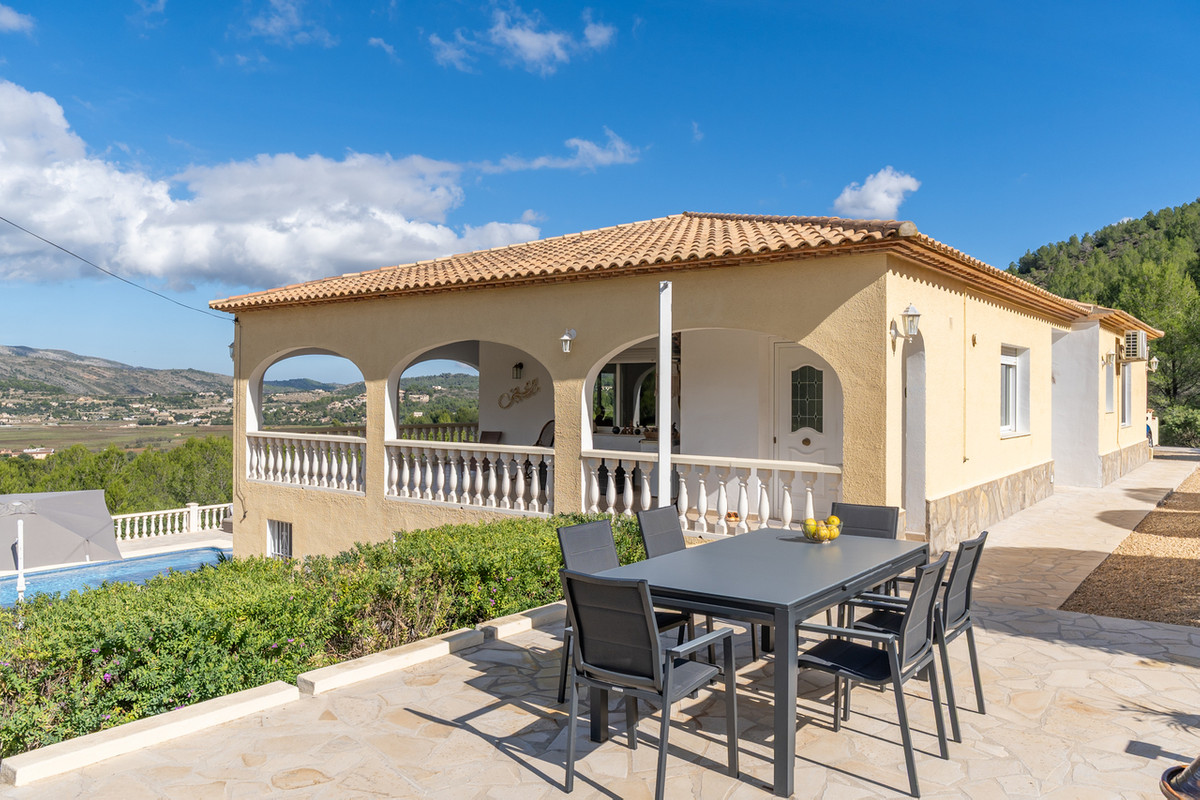 4 Bed Townhouse for sale in Lliber Costa Blanca, Alicante, Spain