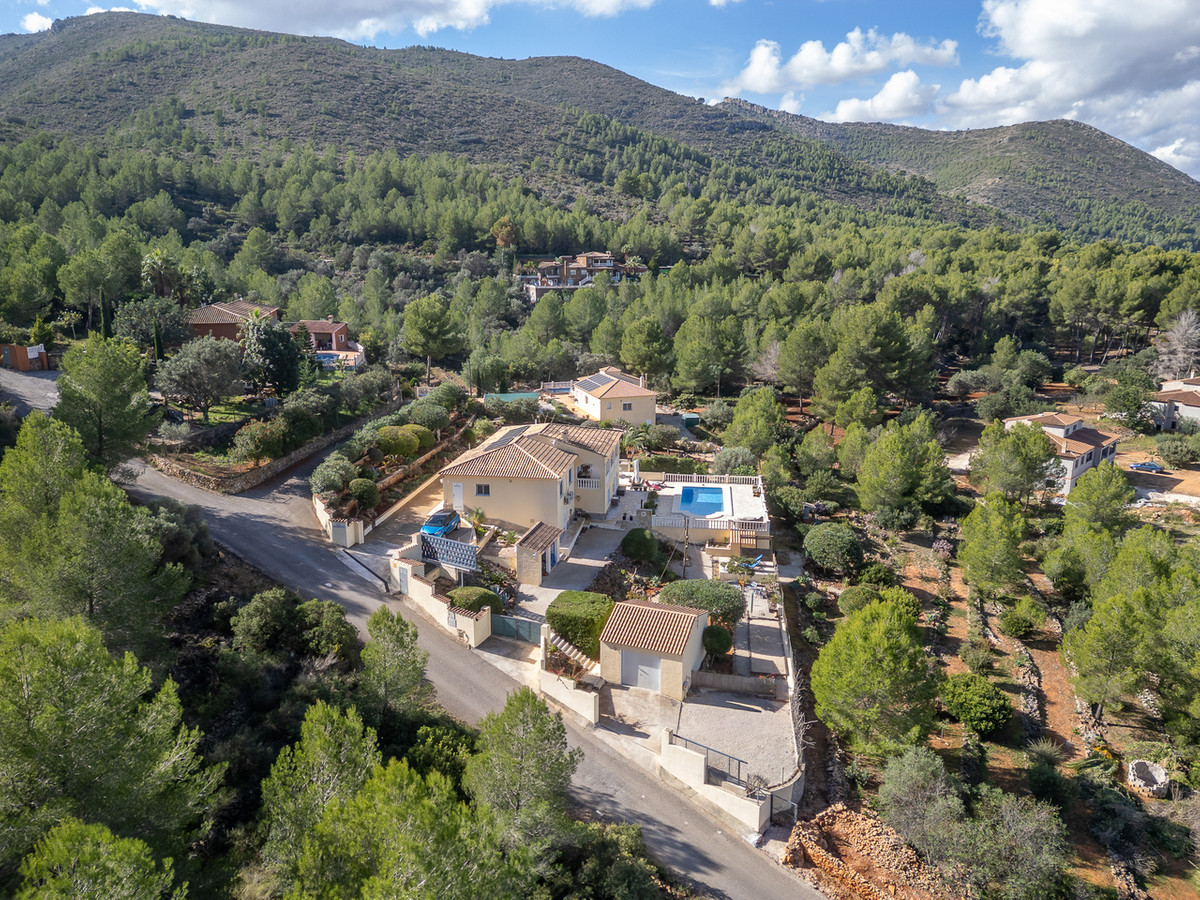 4 Bed Townhouse for sale in Lliber Costa Blanca, Alicante, Spain