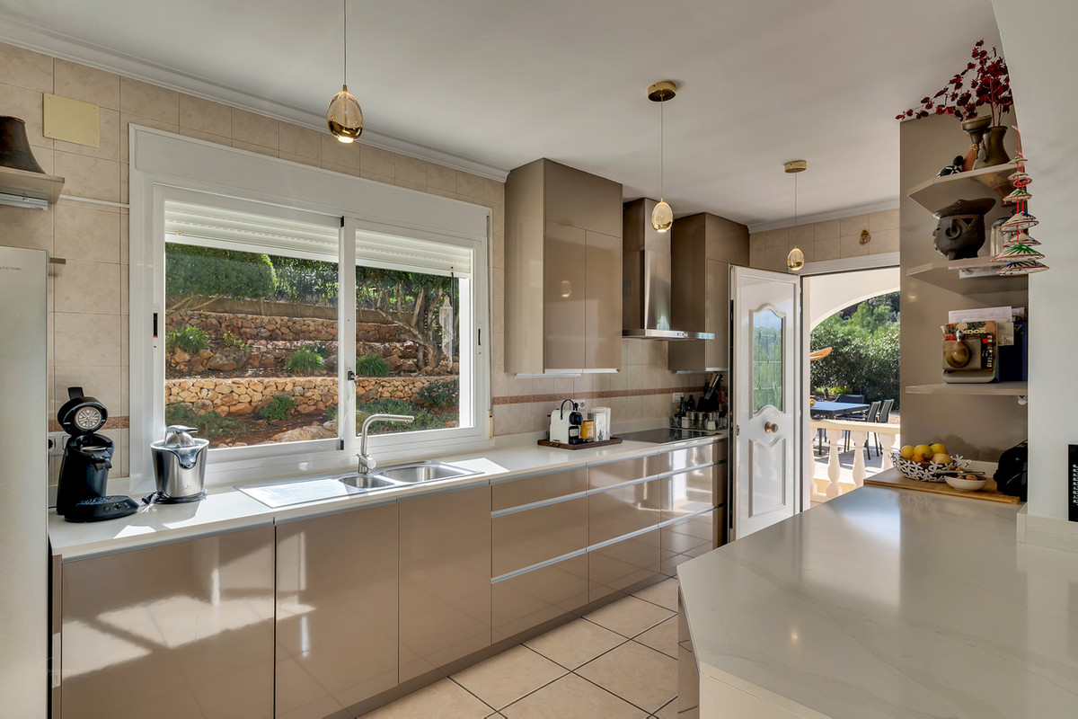 4 Bed Townhouse for sale in Lliber Costa Blanca, Alicante, Spain