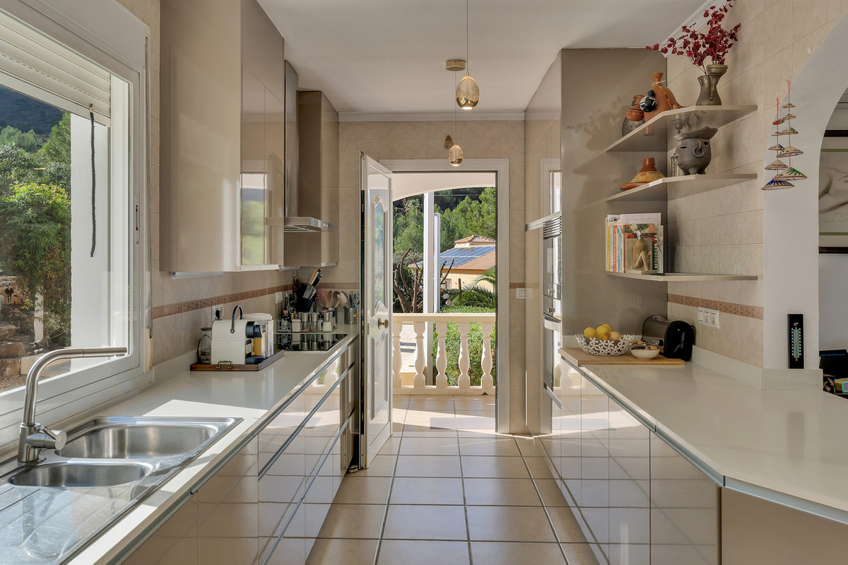 4 Bed Townhouse for sale in Lliber Costa Blanca, Alicante, Spain