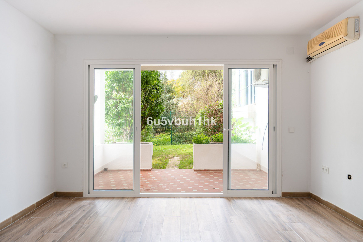 Se vende Apartamento Planta Baja de 1 dormitorios en Costa Del Sol, Málaga, España