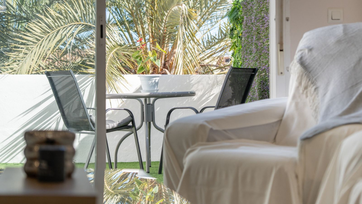 2 Bed Apartment for sale in Estepona Costa Del Sol, Málaga, Spain