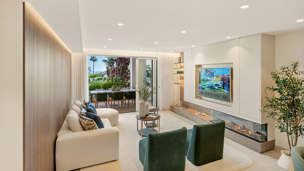 3 Bed Apartment for sale in Estepona Costa Del Sol, Málaga, Spain