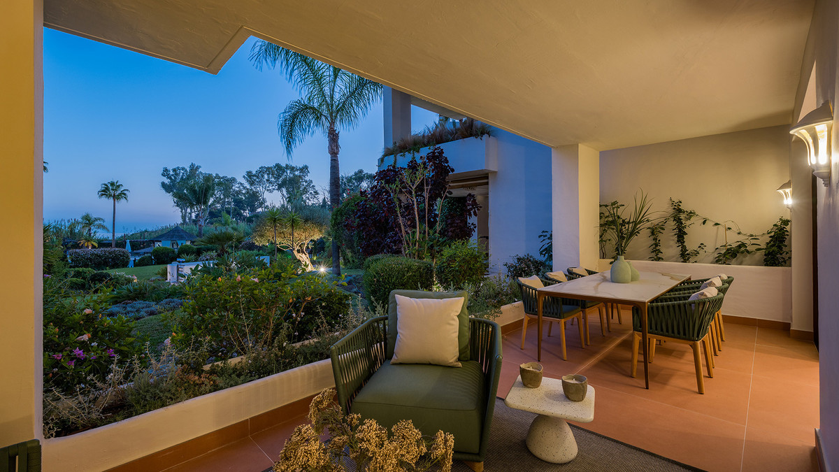 3 Bed Apartment for sale in Estepona Costa Del Sol, Málaga, Spain