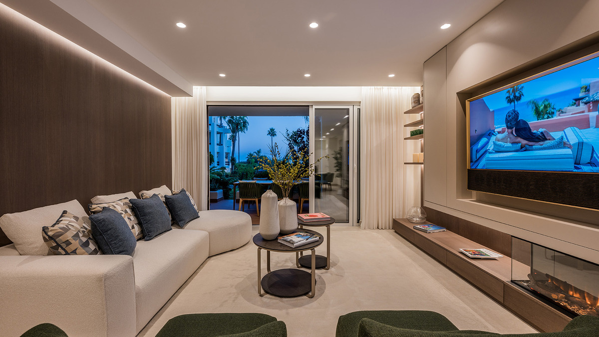 3 Bed Apartment for sale in Estepona Costa Del Sol, Málaga, Spain