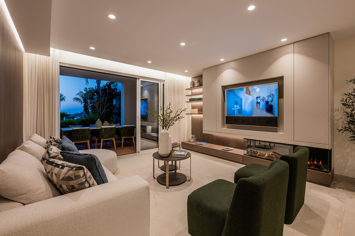 3 Bed Apartment for sale in Estepona Costa Del Sol, Málaga, Spain
