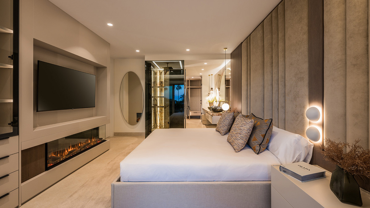 3 Bed Apartment for sale in Estepona Costa Del Sol, Málaga, Spain