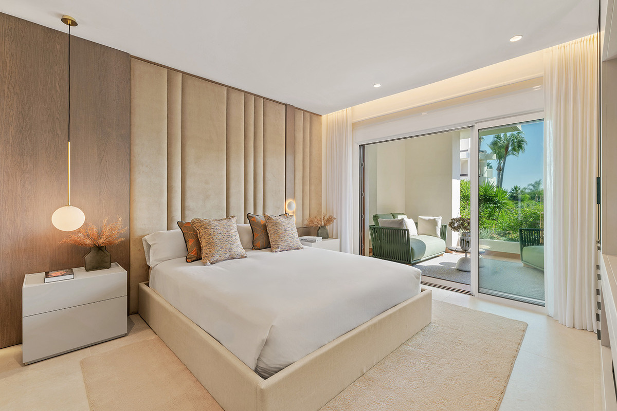3 Bed Apartment for sale in Estepona Costa Del Sol, Málaga, Spain