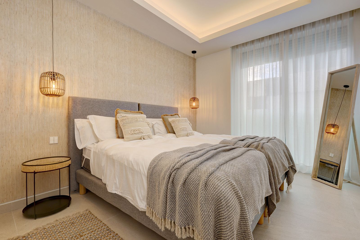 3 Bed Apartment for sale in Estepona Costa Del Sol, Málaga, Spain
