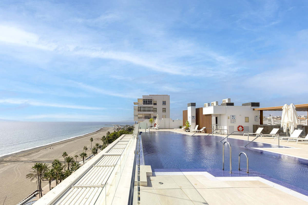 3 Bed Apartment for sale in Estepona Costa Del Sol, Málaga, Spain