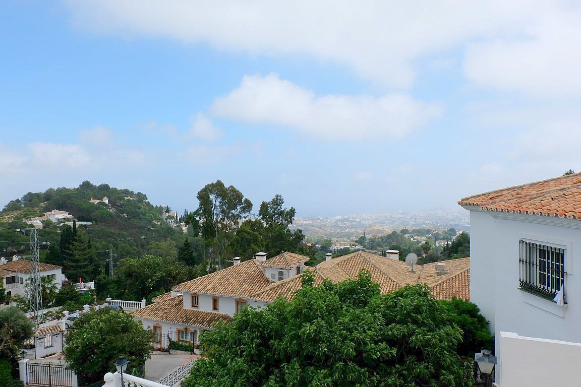Se vende Villa - Chalet de 5 dormitorios en Costa Del Sol, Málaga, España
