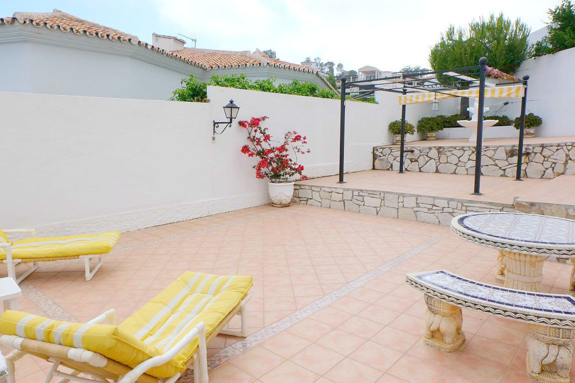 Se vende Villa - Chalet de 5 dormitorios en Costa Del Sol, Málaga, España