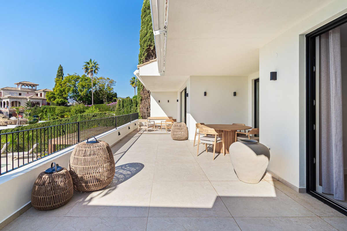 4 Bed Townhouse for sale in Benahavís Costa Del Sol, Málaga, Spain