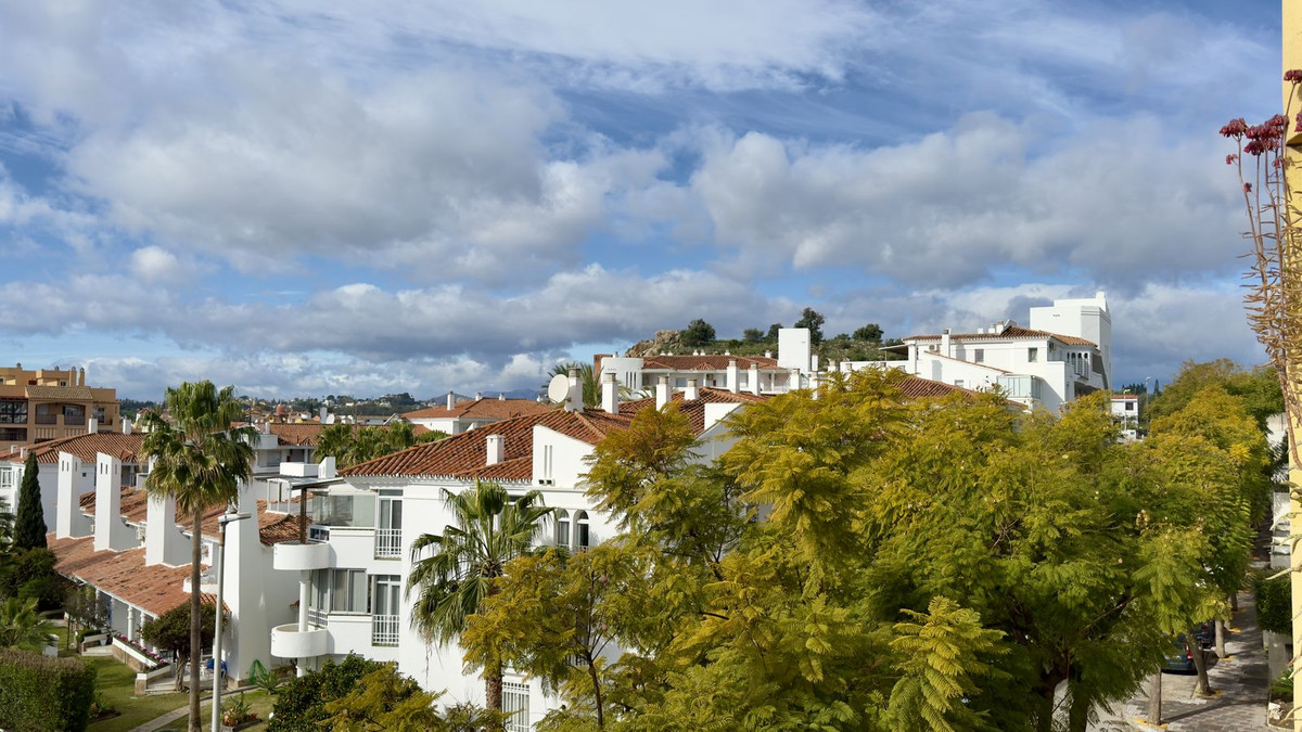 Se vende Apartamento Planta Media de 2 dormitorios en Costa Del Sol, Málaga, España