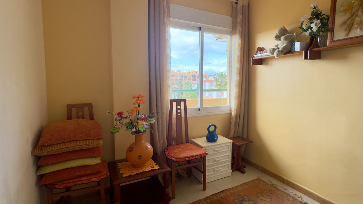 Se vende Apartamento Planta Media de 2 dormitorios en Costa Del Sol, Málaga, España