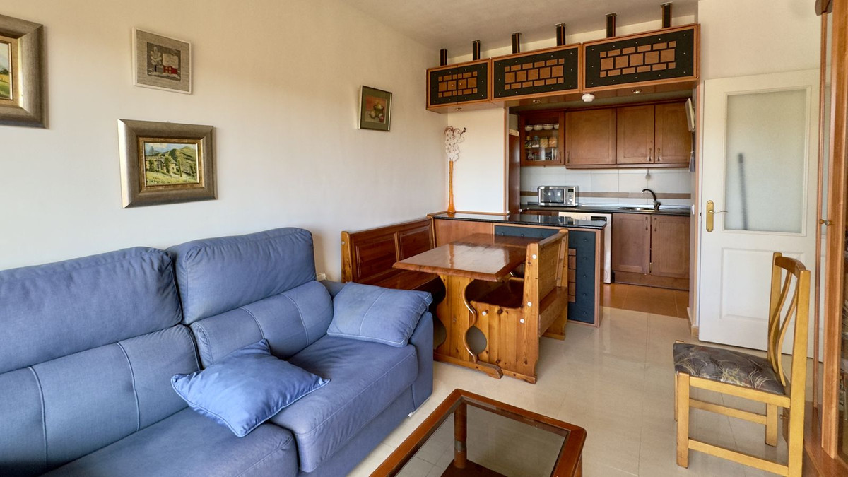 Se vende Apartamento Planta Media de 2 dormitorios en Costa Del Sol, Málaga, España