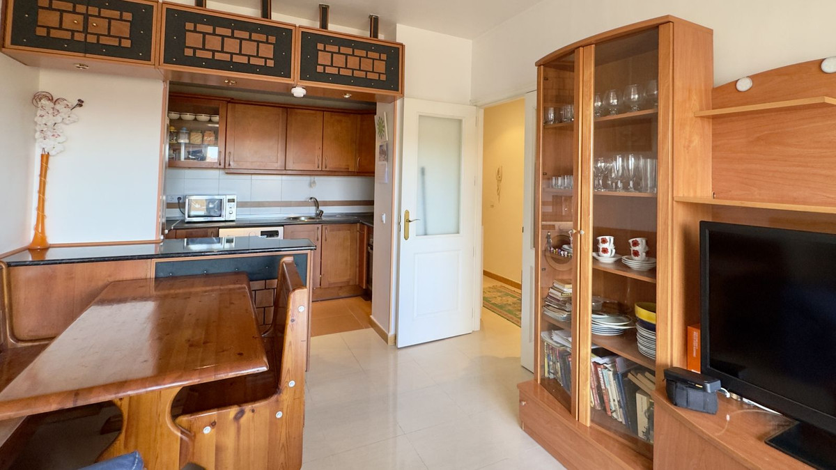 Se vende Apartamento Planta Media de 2 dormitorios en Costa Del Sol, Málaga, España