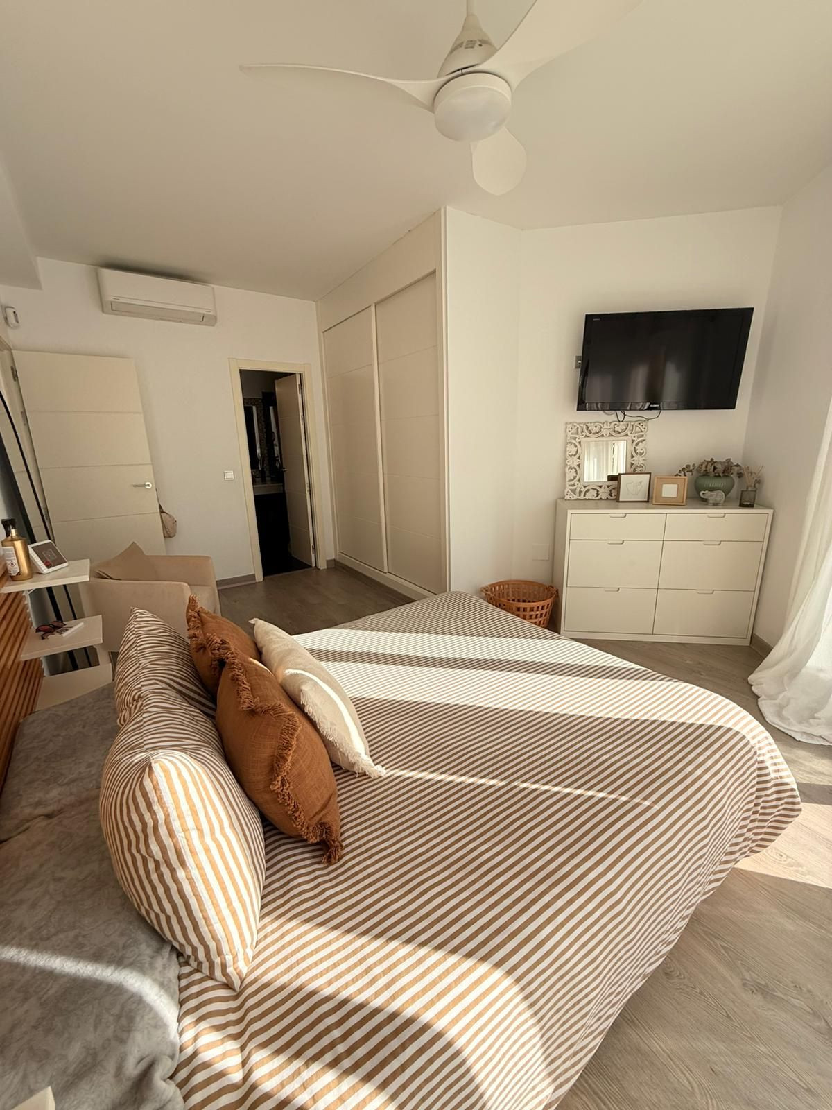 2 Bed Apartment for sale in Benalmadena Costa Del Sol, Málaga, Spain