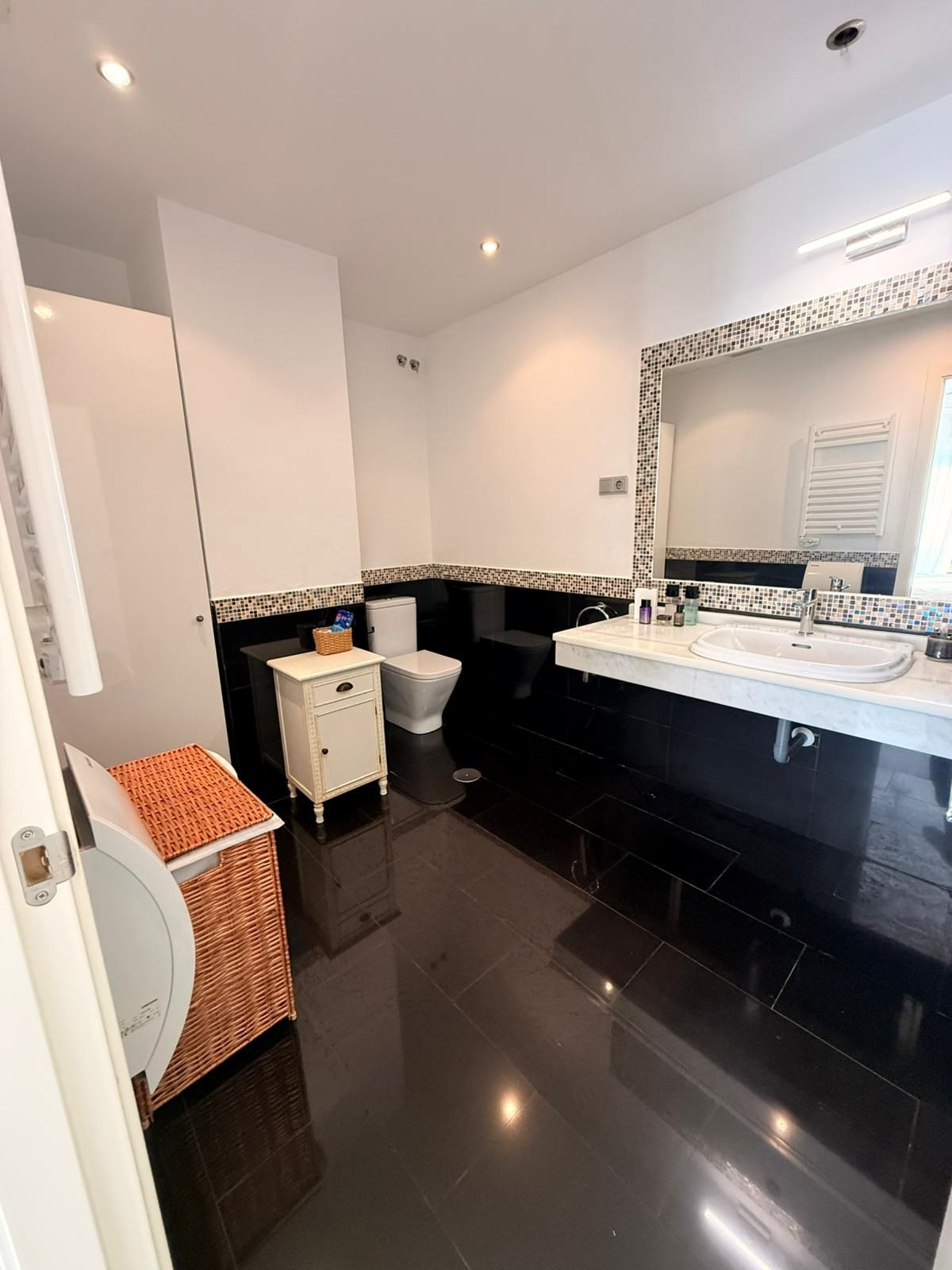 2 Bed Apartment for sale in Benalmadena Costa Del Sol, Málaga, Spain
