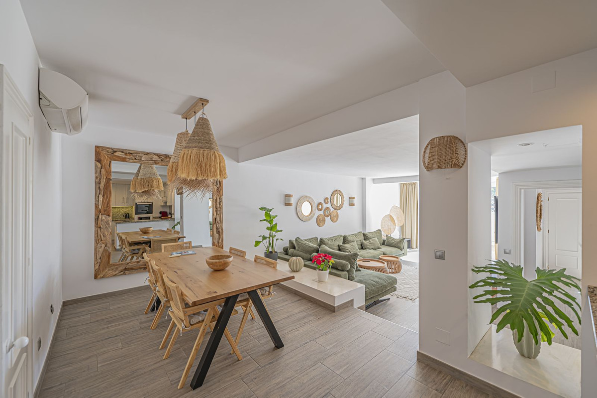 2 Bed Apartment for sale in Elviria Costa Del Sol, Málaga, Spain