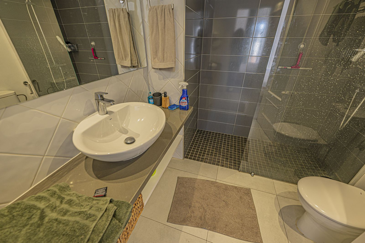 2 Bed Apartment for sale in Elviria Costa Del Sol, Málaga, Spain
