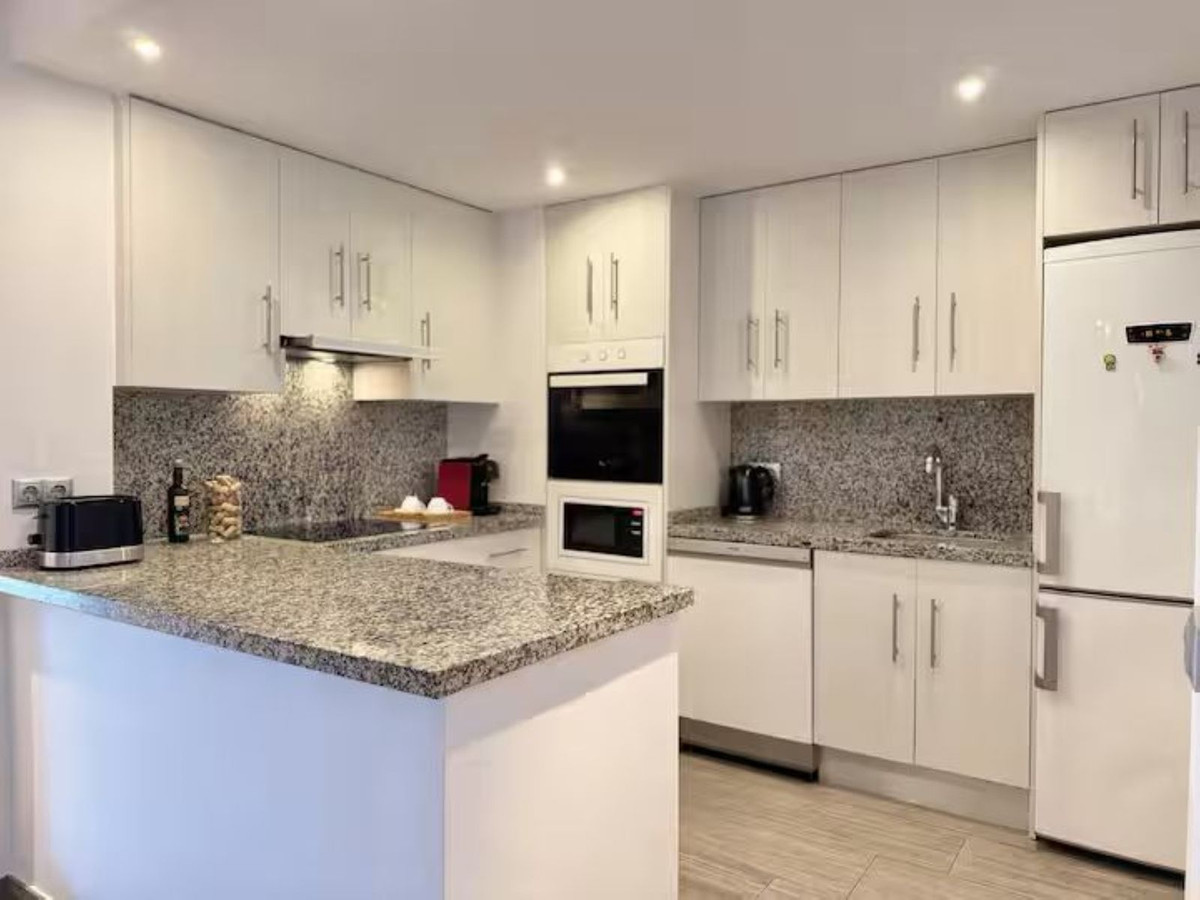 2 Bed Apartment for sale in Elviria Costa Del Sol, Málaga, Spain