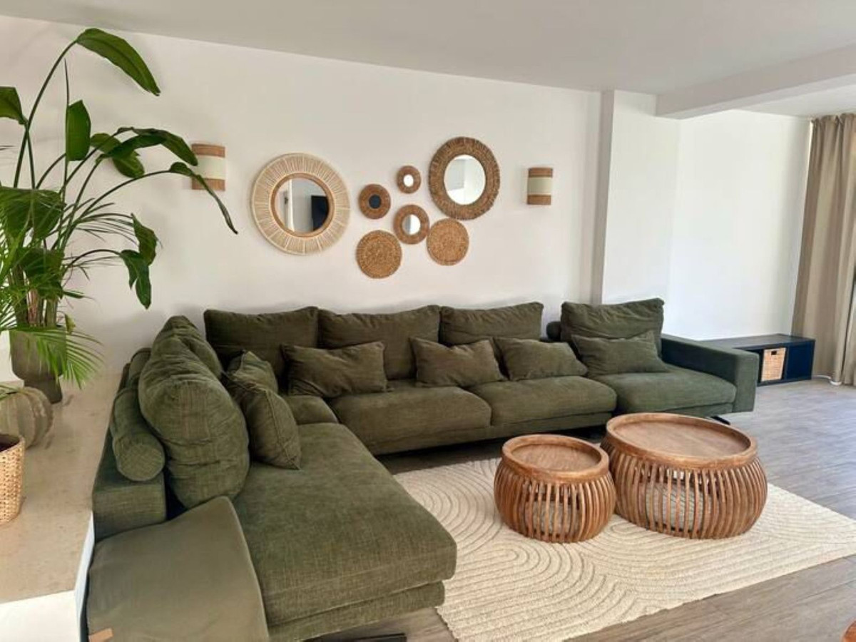 2 Bed Apartment for sale in Elviria Costa Del Sol, Málaga, Spain
