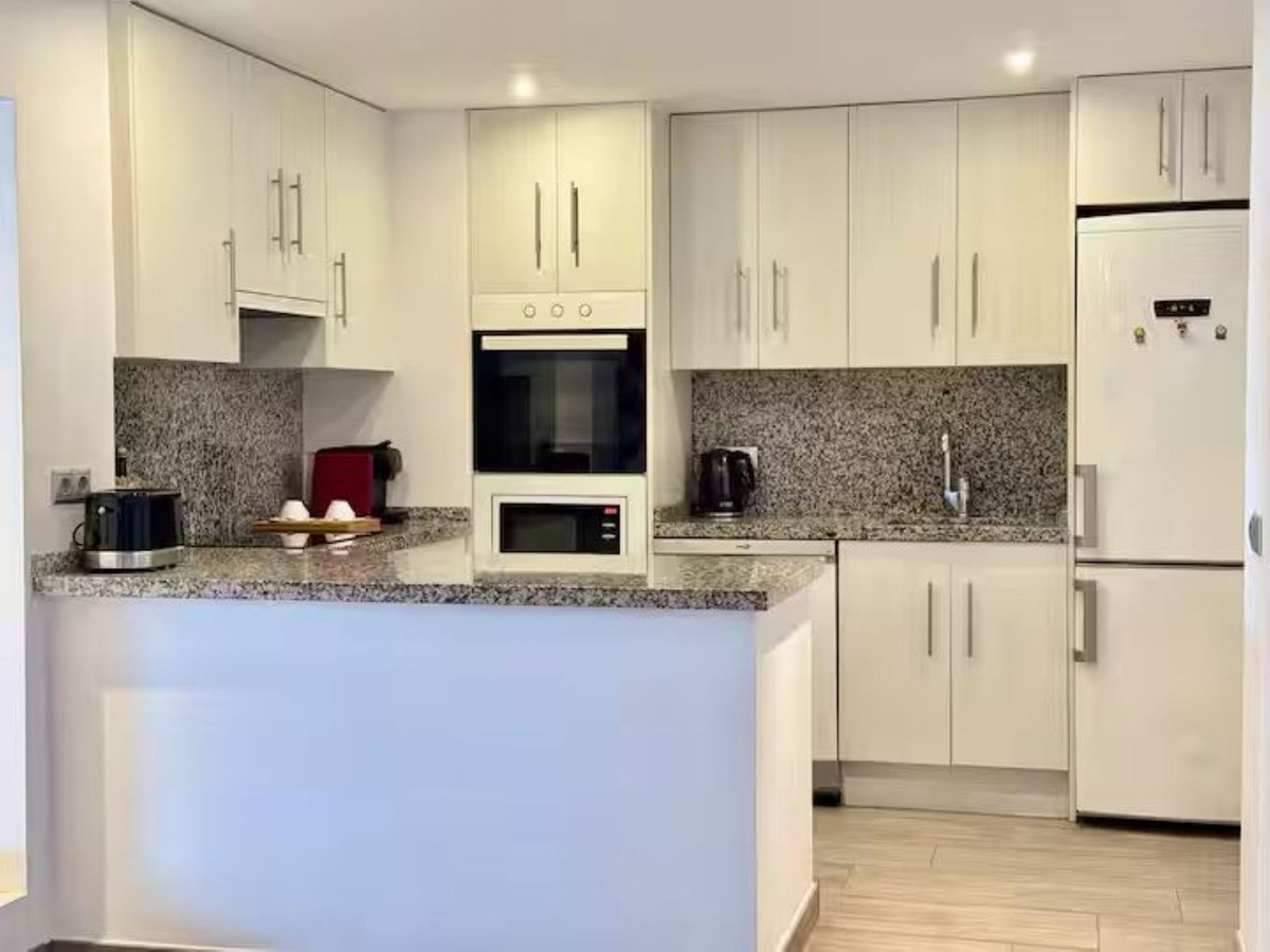 2 Bed Apartment for sale in Elviria Costa Del Sol, Málaga, Spain