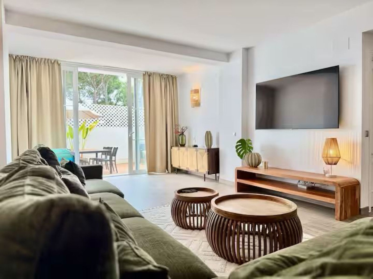 2 Bed Apartment for sale in Elviria Costa Del Sol, Málaga, Spain