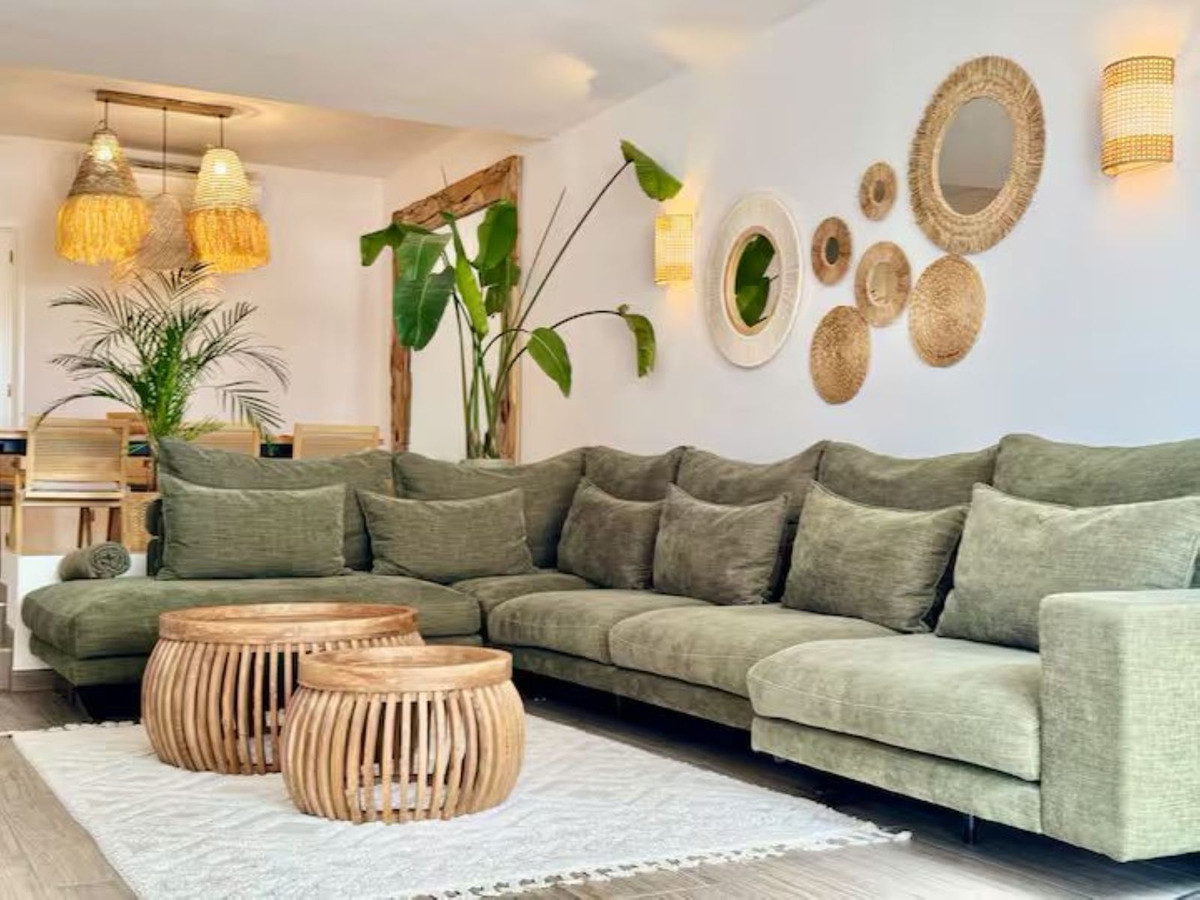 2 Bed Apartment for sale in Elviria Costa Del Sol, Málaga, Spain