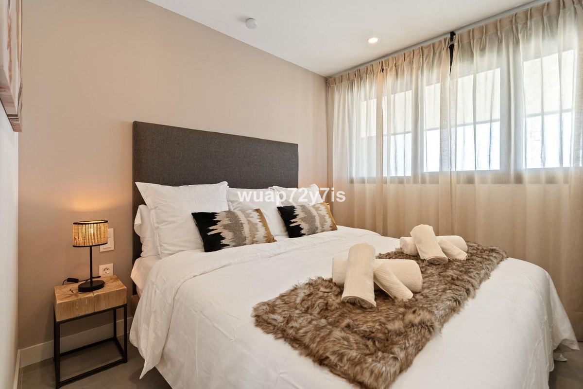 3 Bed Apartment for sale in Selwo Costa Del Sol, Málaga, Spain