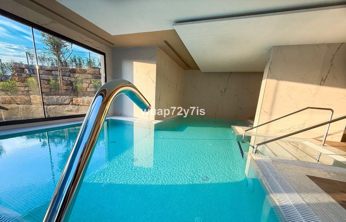 3 Bed Apartment for sale in Selwo Costa Del Sol, Málaga, Spain