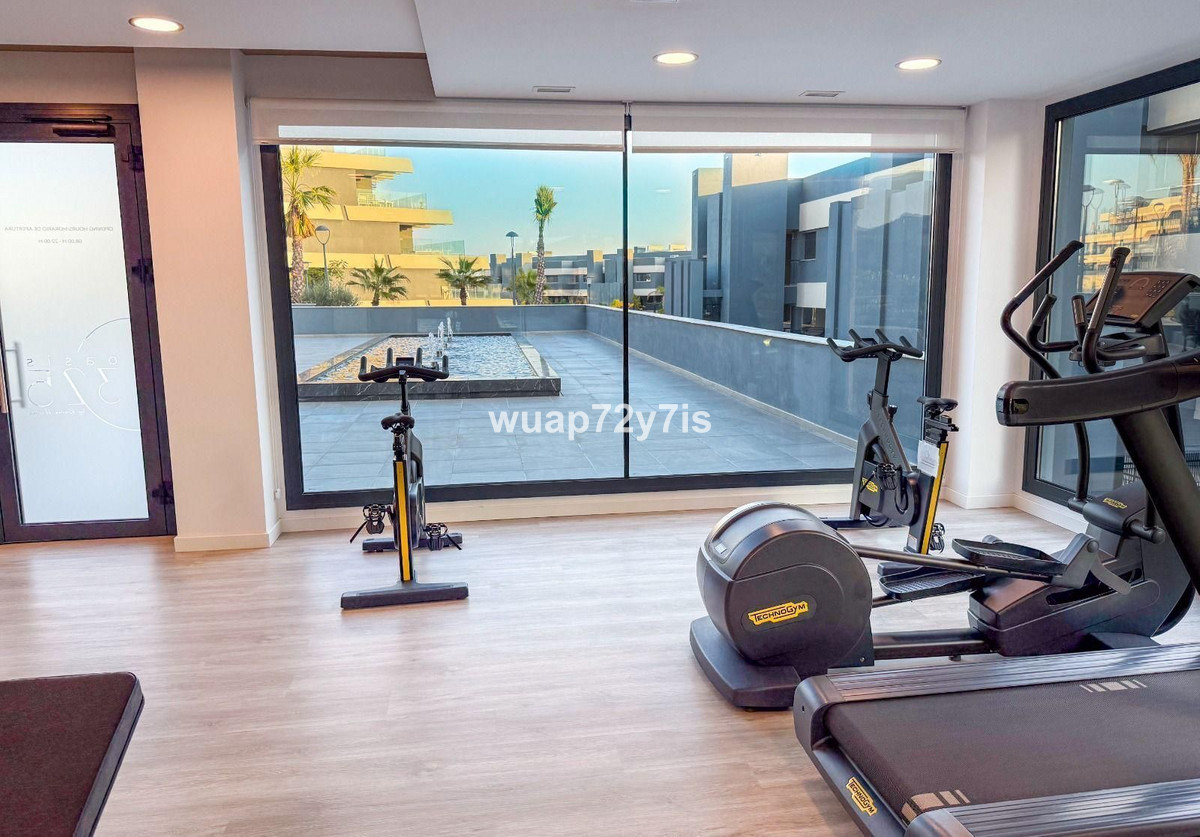 3 Bed Apartment for sale in Selwo Costa Del Sol, Málaga, Spain