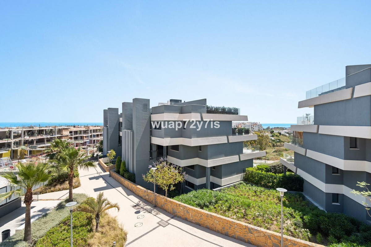 3 Bed Apartment for sale in Selwo Costa Del Sol, Málaga, Spain
