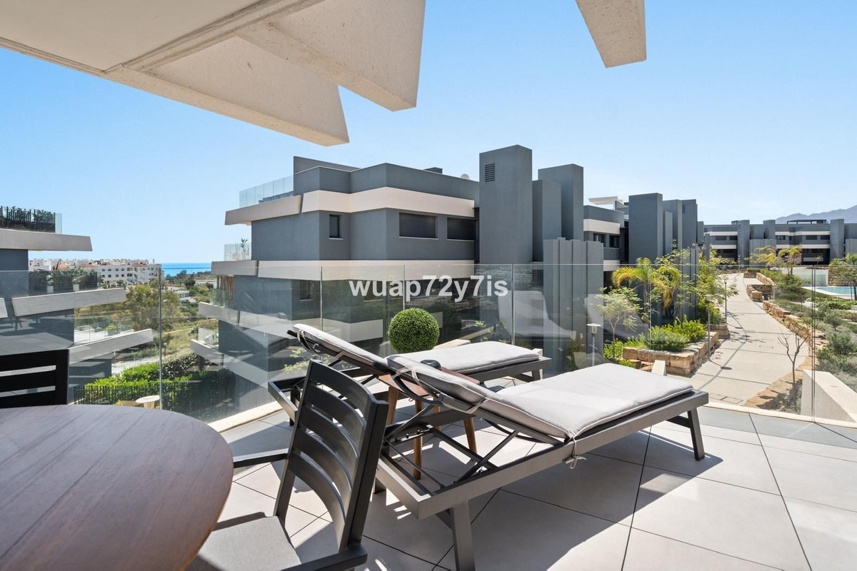 3 Bed Apartment for sale in Selwo Costa Del Sol, Málaga, Spain
