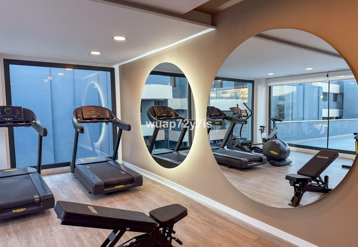 3 Bed Apartment for sale in Selwo Costa Del Sol, Málaga, Spain