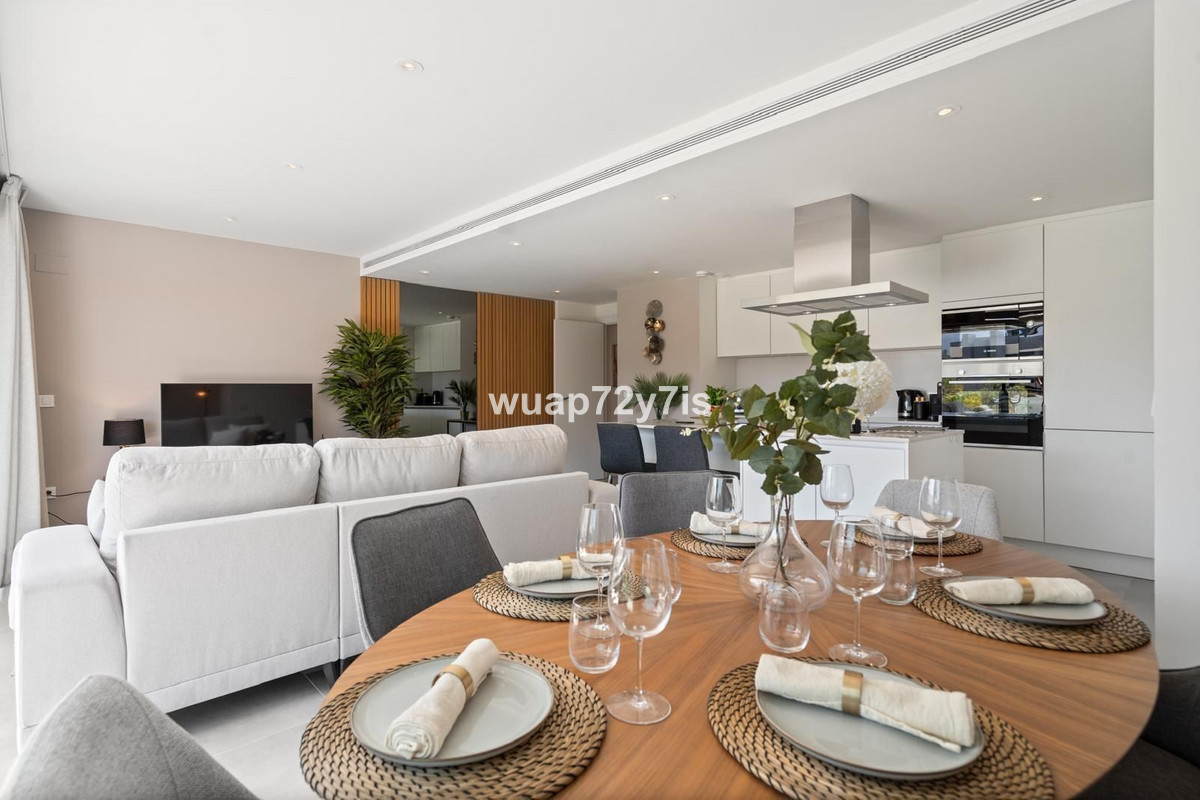 3 Bed Apartment for sale in Selwo Costa Del Sol, Málaga, Spain