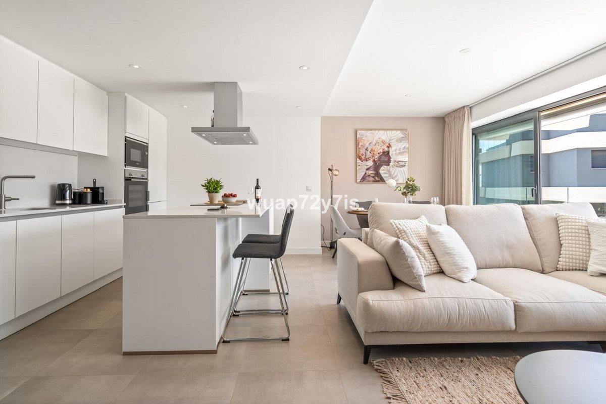 3 Bed Apartment for sale in Selwo Costa Del Sol, Málaga, Spain