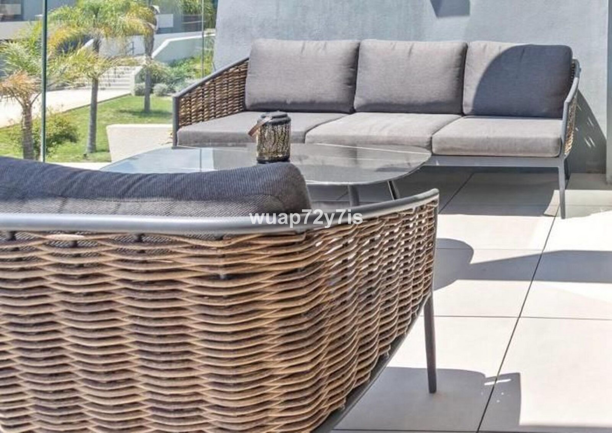 3 Bed Apartment for sale in Selwo Costa Del Sol, Málaga, Spain