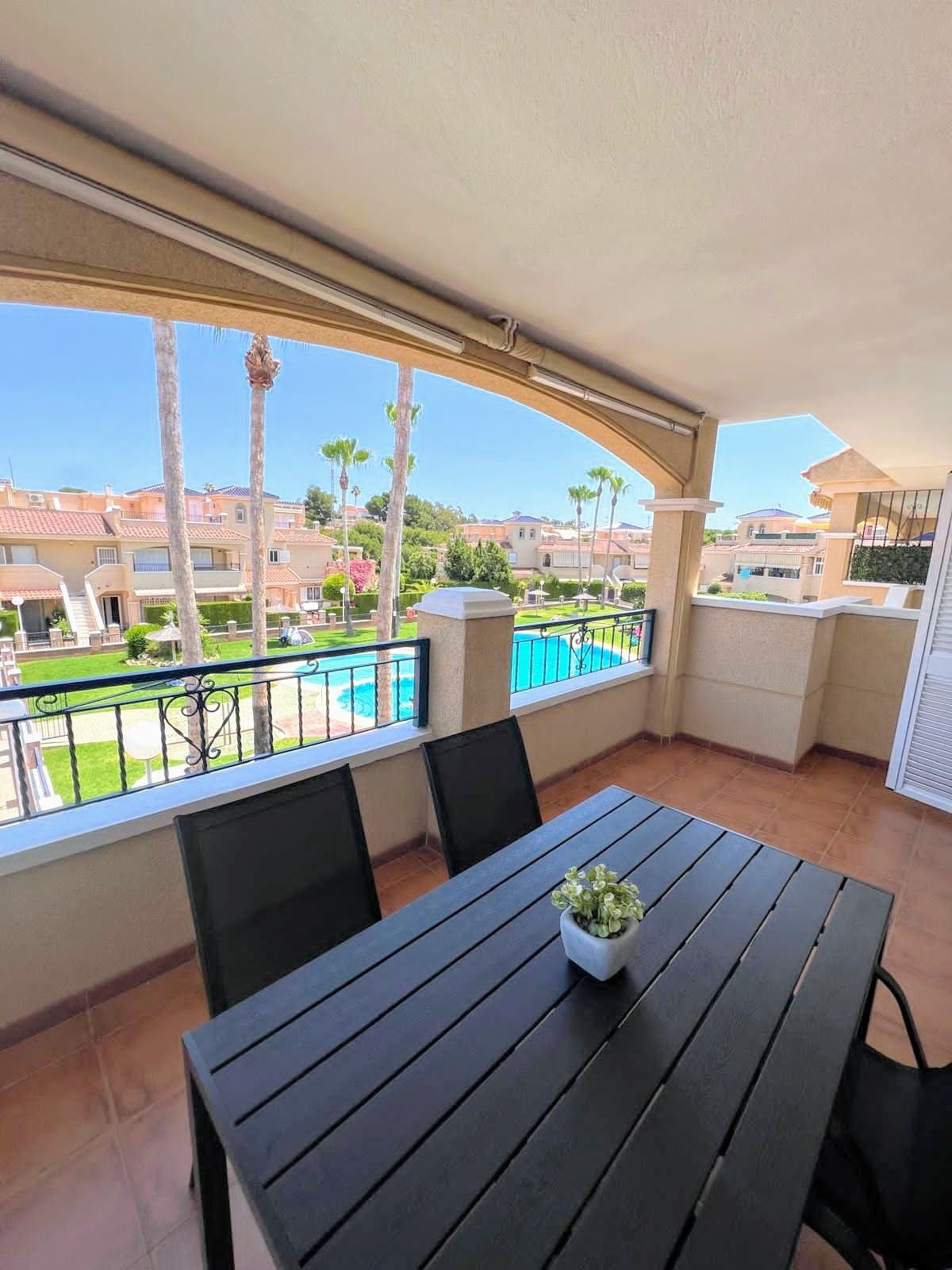 Se vende Ático de 2 dormitorios en Costa Blanca, Alicante, España