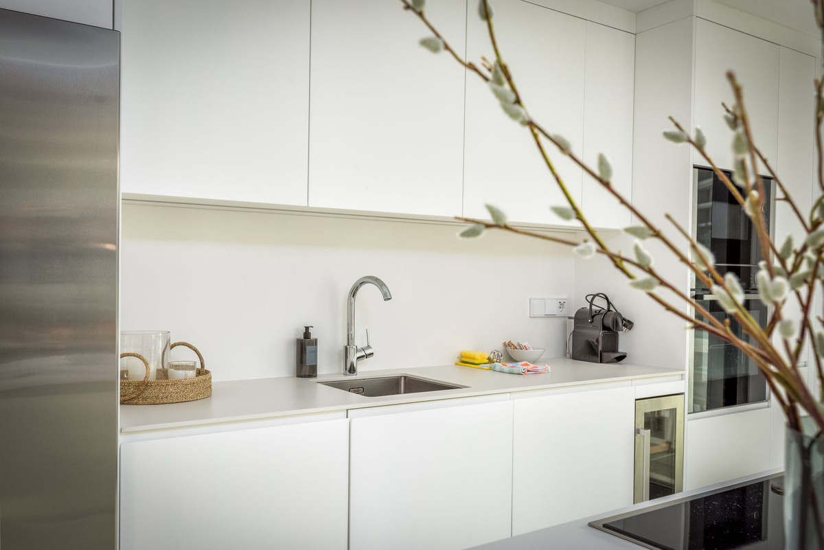 3 Bed Apartment for sale in Fuengirola Costa Del Sol, Málaga, Spain
