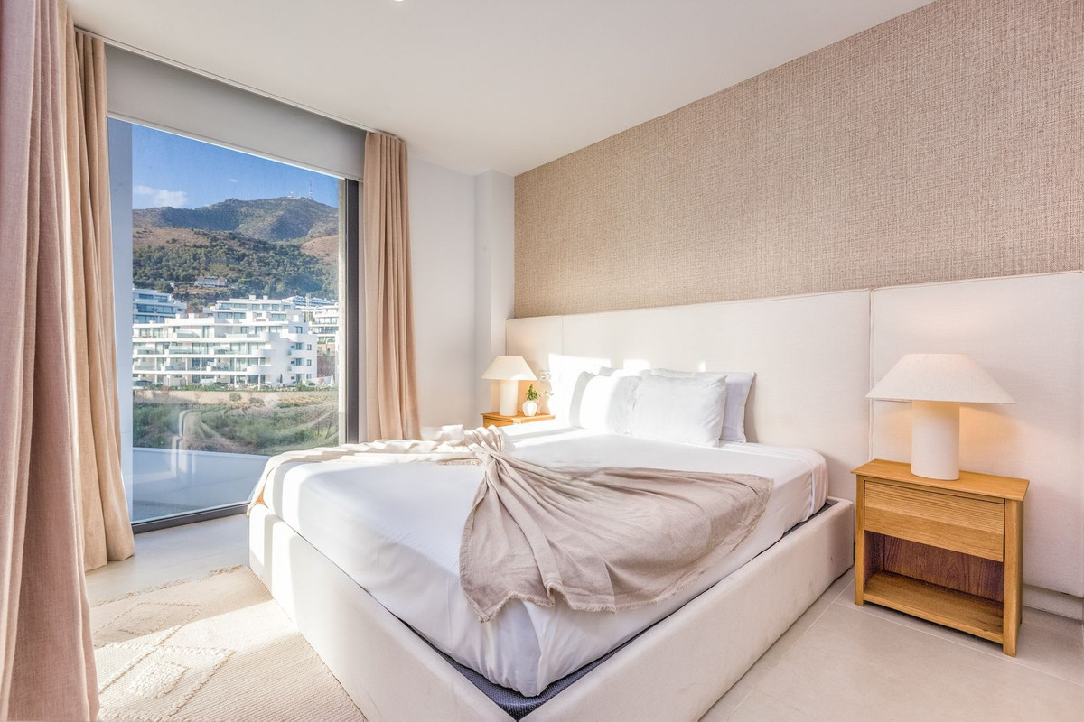 3 Bed Apartment for sale in Fuengirola Costa Del Sol, Málaga, Spain